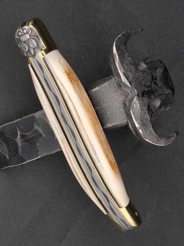 Laguiole 12 cm – Manche en croûte de mammouth & finitions laiton