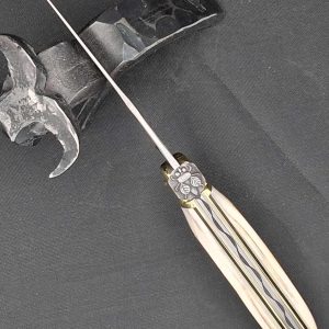 Laguiole 12 cm – Manche en croûte de mammouth & finitions laiton