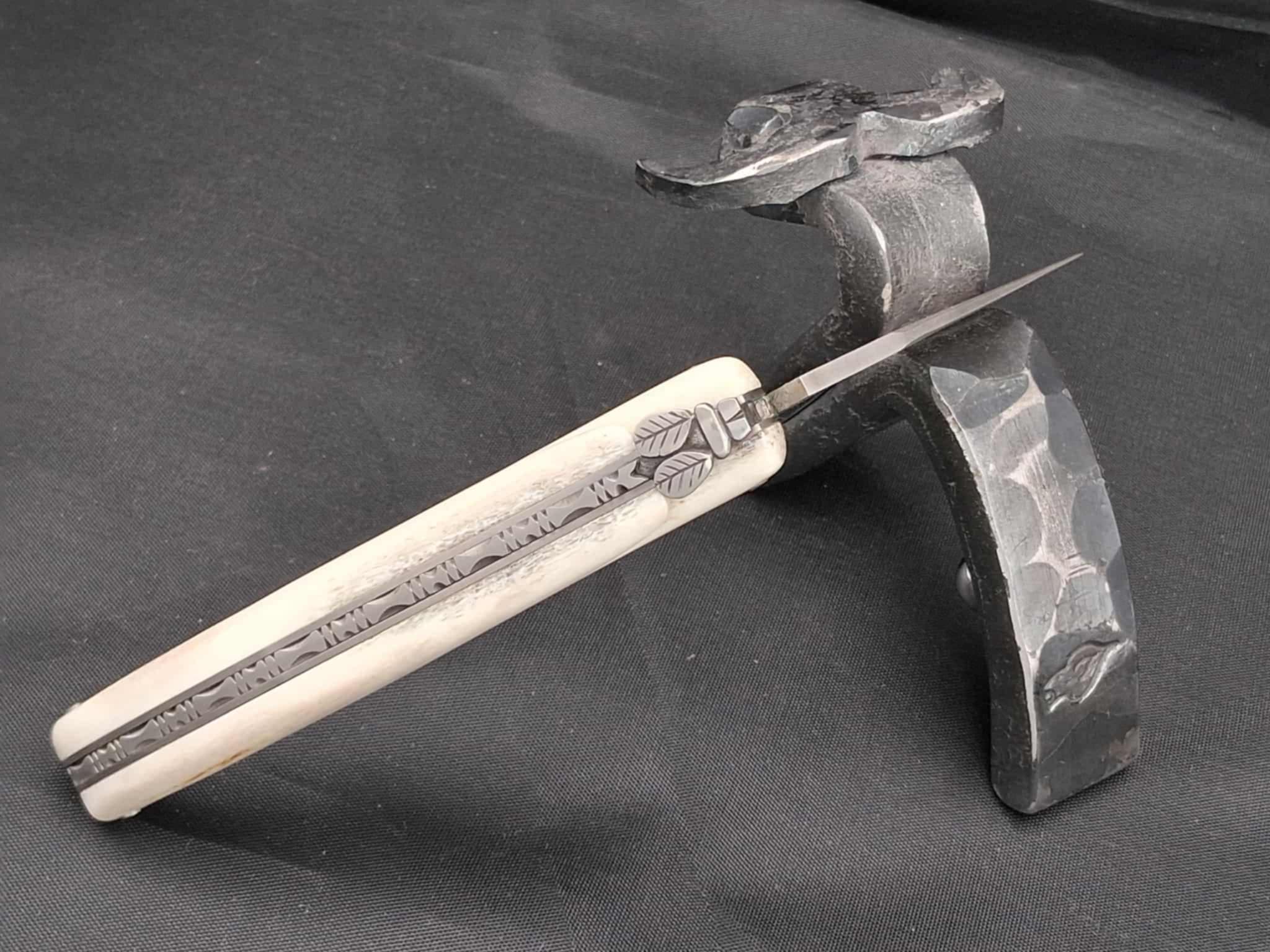 Couteau Laguiole Bois de Cerf Blanc 12 cm – Image 2