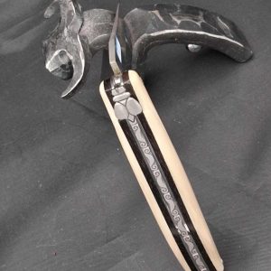 Couteau laguiole Manche en corne blonde