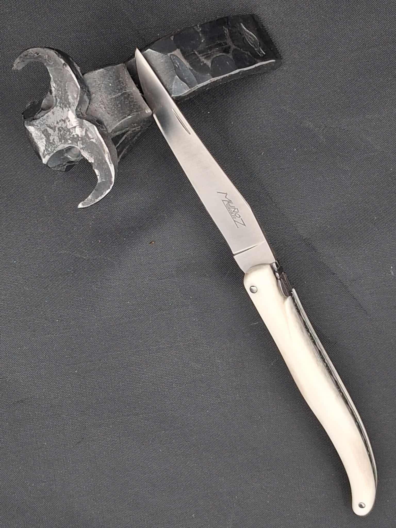 Couteau Laguiole Bois de Cerf Blanc 12 cm – Image 3